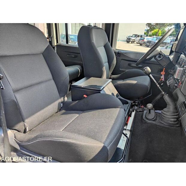 2007 Land Rover Defender-40922949