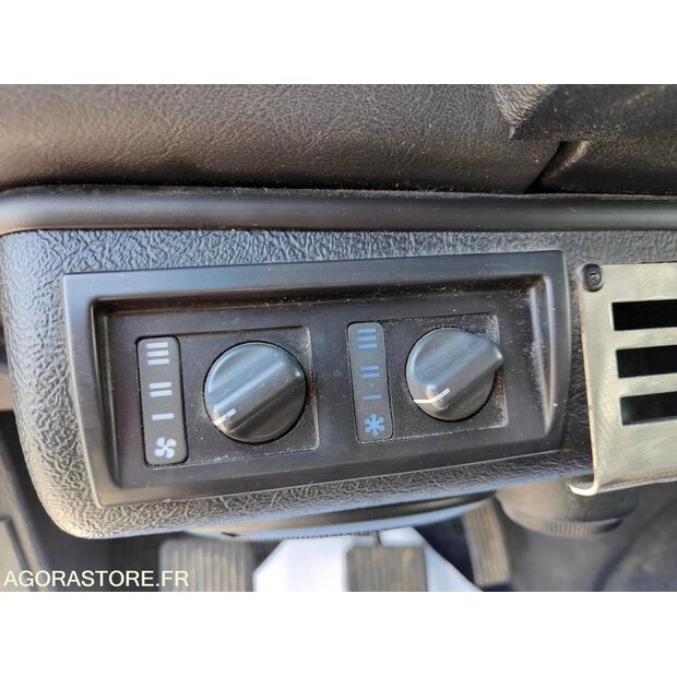 2007 Land Rover Defender-40922960