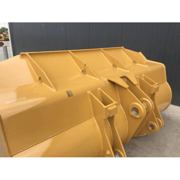 2025 Caterpillar 938K-40923055