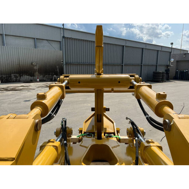 2025 Caterpillar D7H-40924188