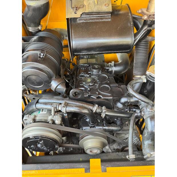2015 JCB 1CXT-40924401