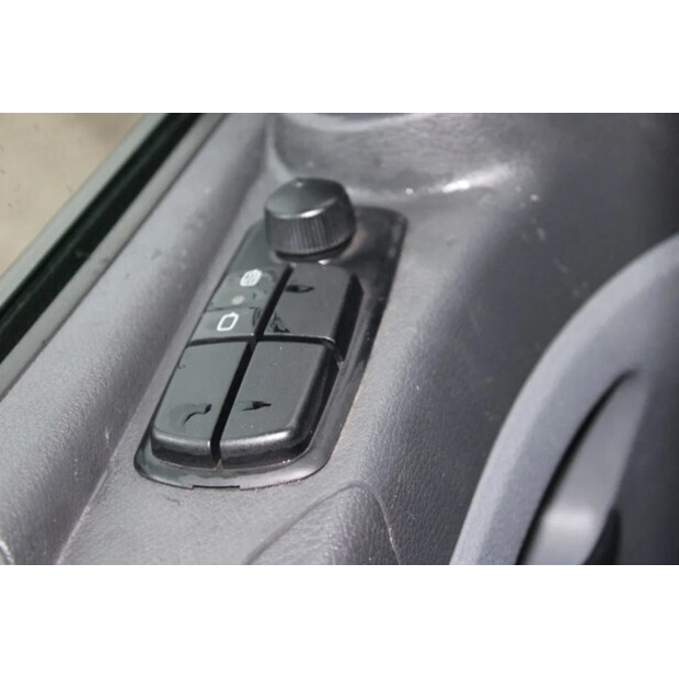 2012 Mercedes-Benz Atego 1018-40938172