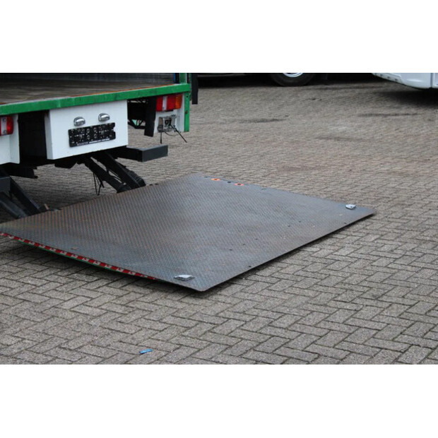 2012 Mercedes-Benz Atego 1018-40938192