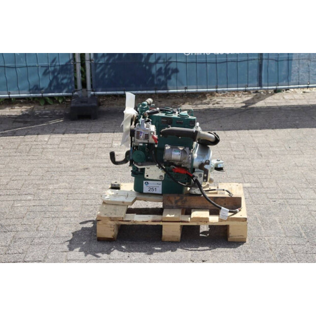 2022 فولفو D0 9A-EF08-40938280