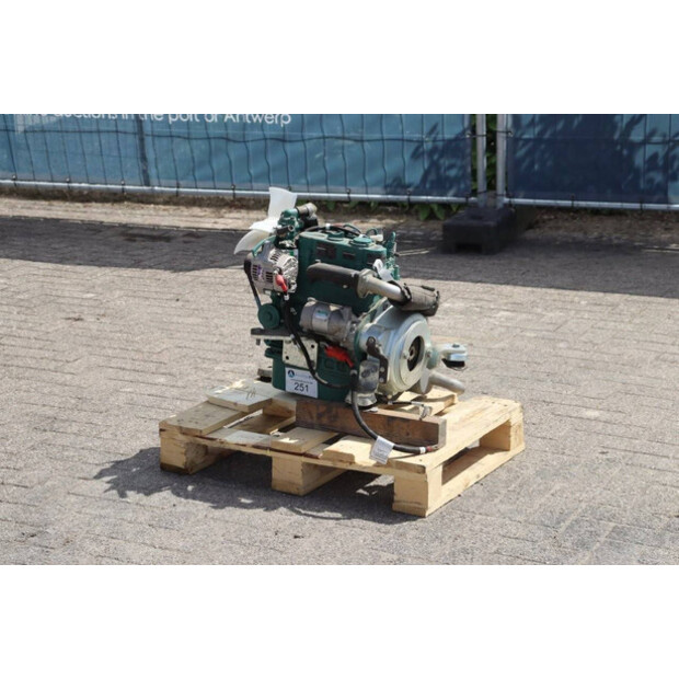 2022 فولفو D0 9A-EF08-40938281