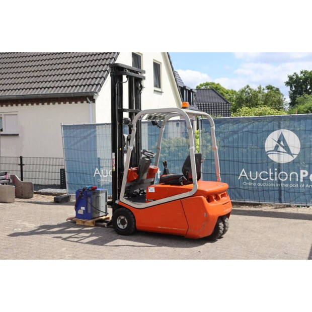2005 BT CBE 15T-40938442