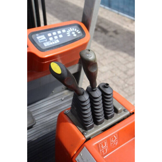 2005 BT CBE 15T-40938468