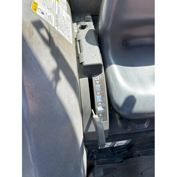 لسكي GEAS 33-40954824