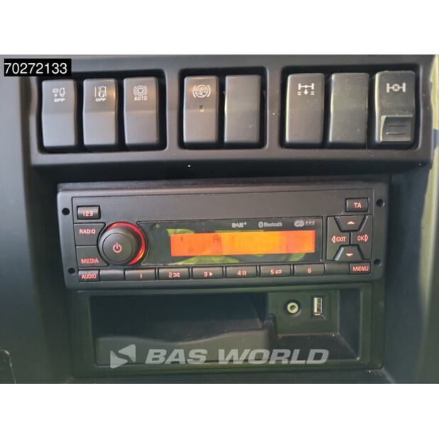 2020 Renault D240-40955380