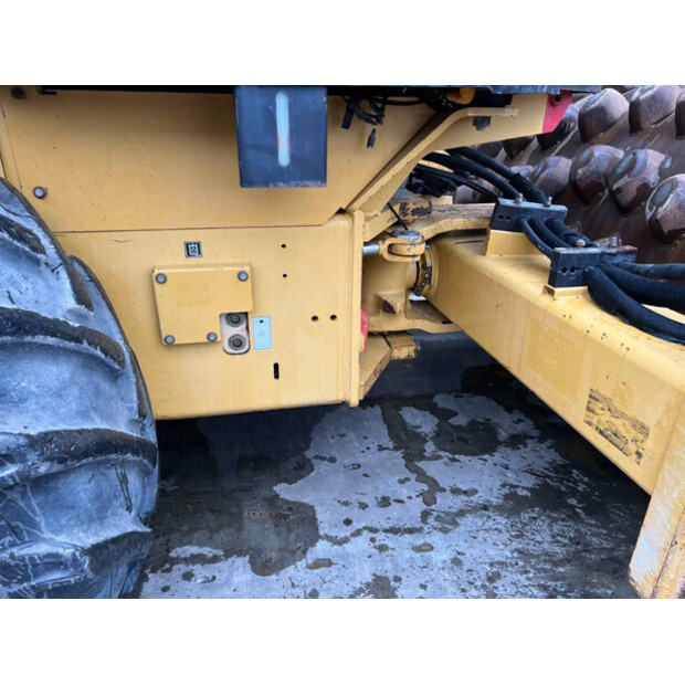 2011 Caterpillar CP76-40956225