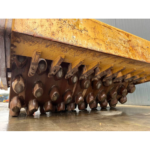 2011 Caterpillar CP76-40956230