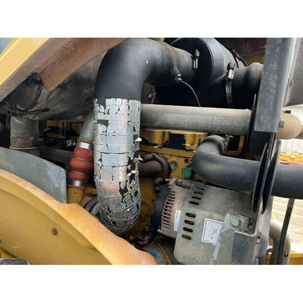 2011 Caterpillar CP76-40956233
