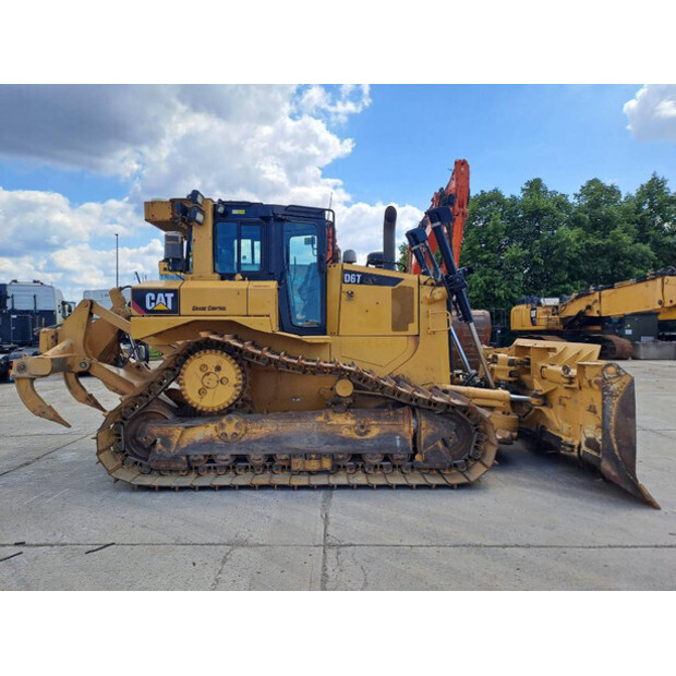 2018 Caterpillar D6T LGP-40958579