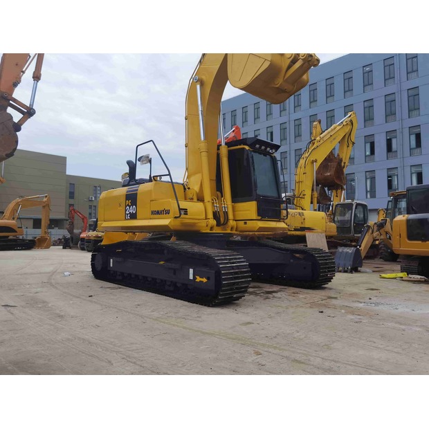 2021 Komatsu PC240LC-40960939