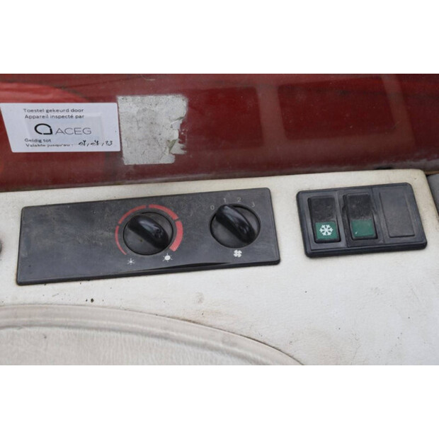 2001 Manitou MHT 990-40962368