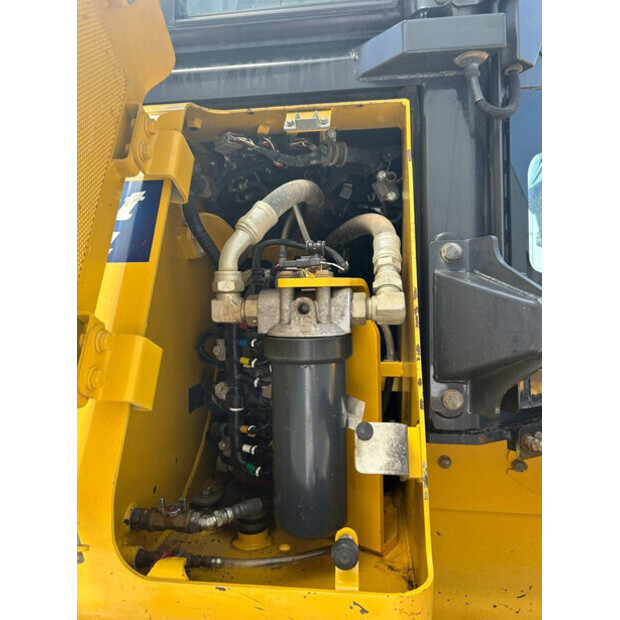 2018 Komatsu D61PXI-24-40962695