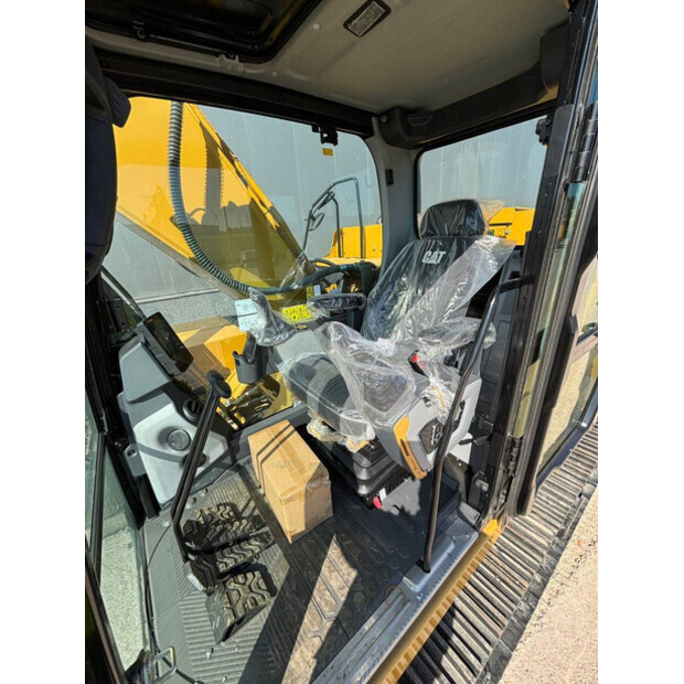 2025 Caterpillar 330GC-40962858