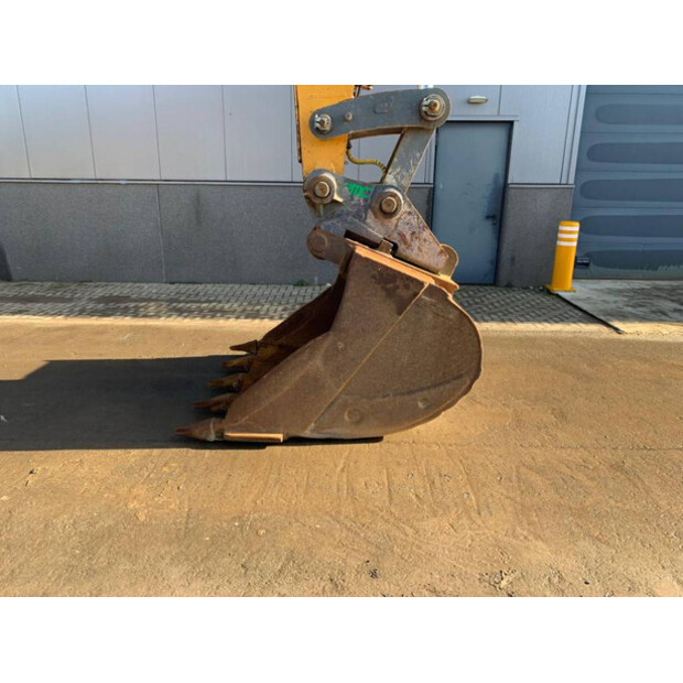 2014 Liebherr R946LC-40963248