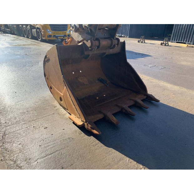 2014 Liebherr R946LC-40963250