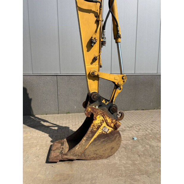 2004 Caterpillar M313C-40963890