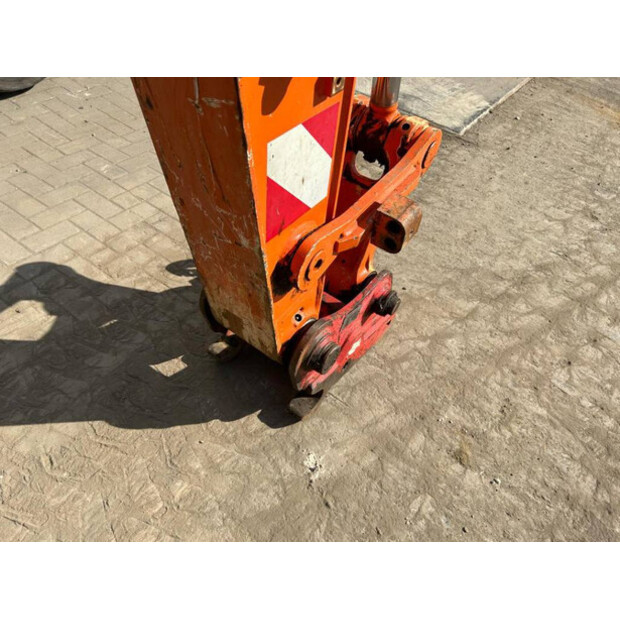 2015 Hitachi ZX140W-5B-40964100