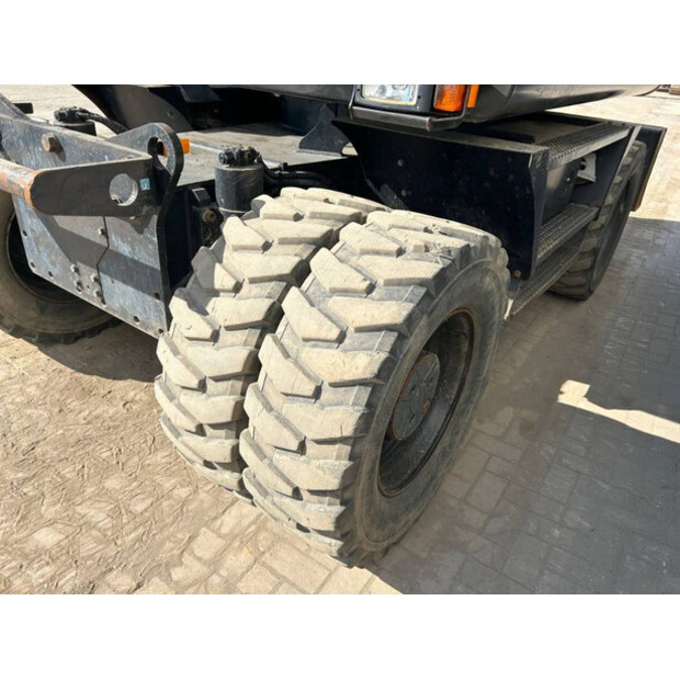 2015 Hitachi ZX140W-5B-40964121