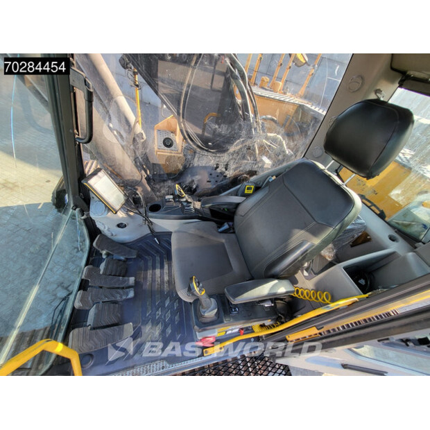 2015 Volvo EC300EL-40965264
