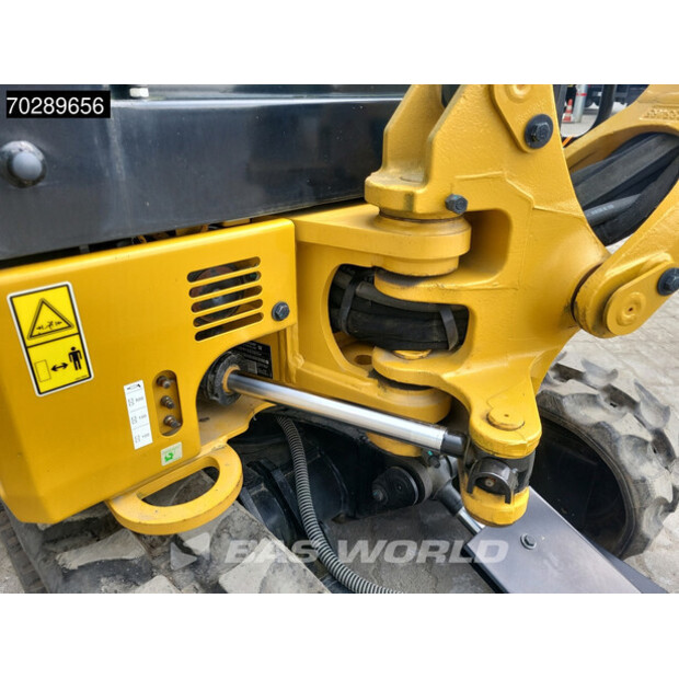 2022 Caterpillar 301.6-40965296
