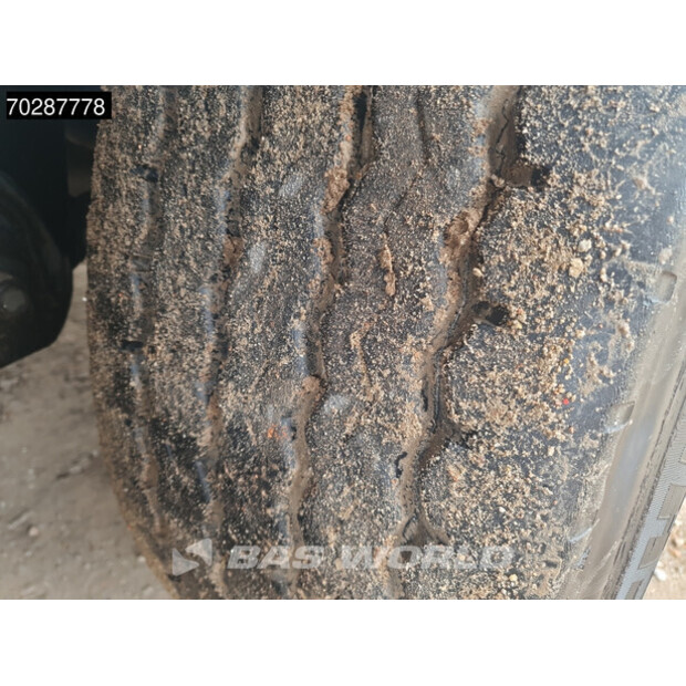 2020 كرون SD-40965385