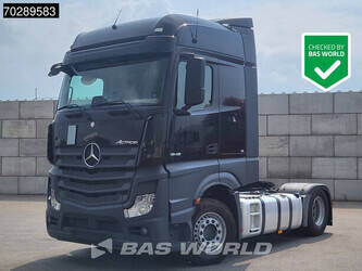 صورة ل رؤوس شاحنات 2019 مرسيدس بنز Actros 1848