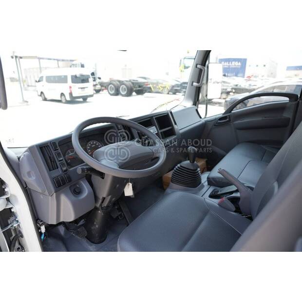 2026 Isuzu NPR85L6-40972078