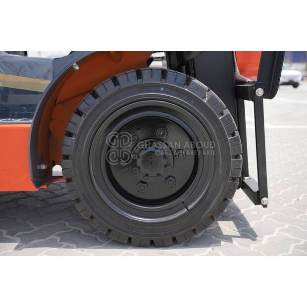 2025 Toyota LAND CRUISER-40972200
