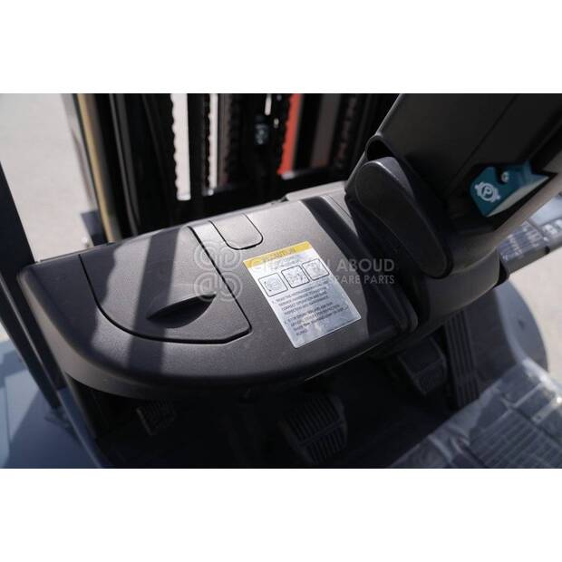 2025 Toyota TF33L35-40972264