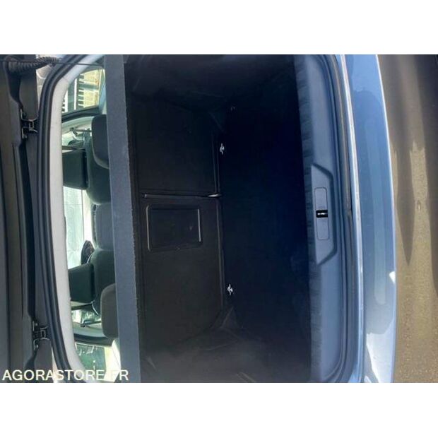 2018 Peugeot 308-40982244