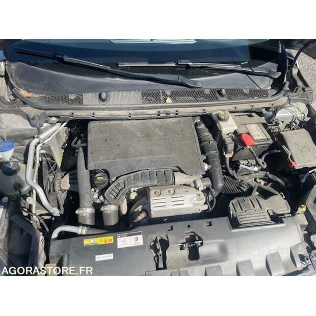 2018 Peugeot 308-40982245