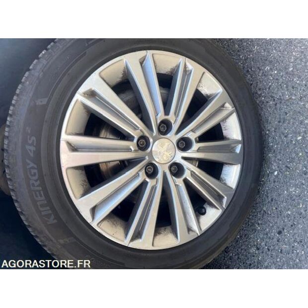 2018 Peugeot 308-40982251