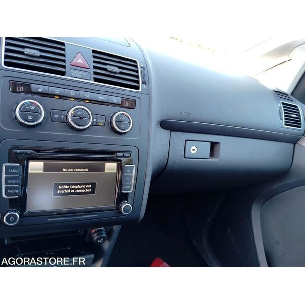 2015 Volkswagen TOURAN-40982378
