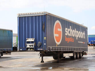 Image for CURTAINSIDER TRAILERS 2015 Krone SD