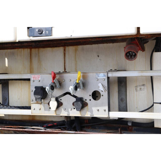 2014 Krone Cool Liner-40983554