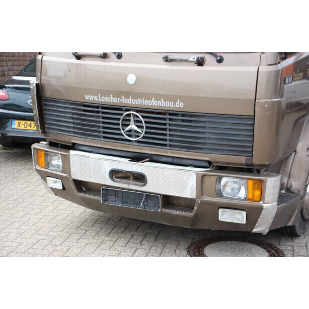 Mercedes-Benz 817-40984102
