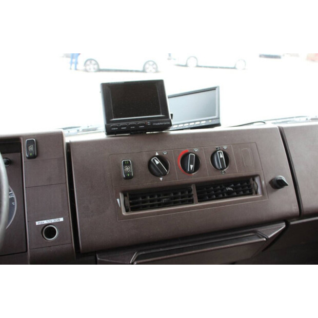 Mercedes-Benz 817-40984123
