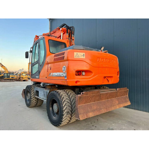 2010 Doosan DX170W-40984371
