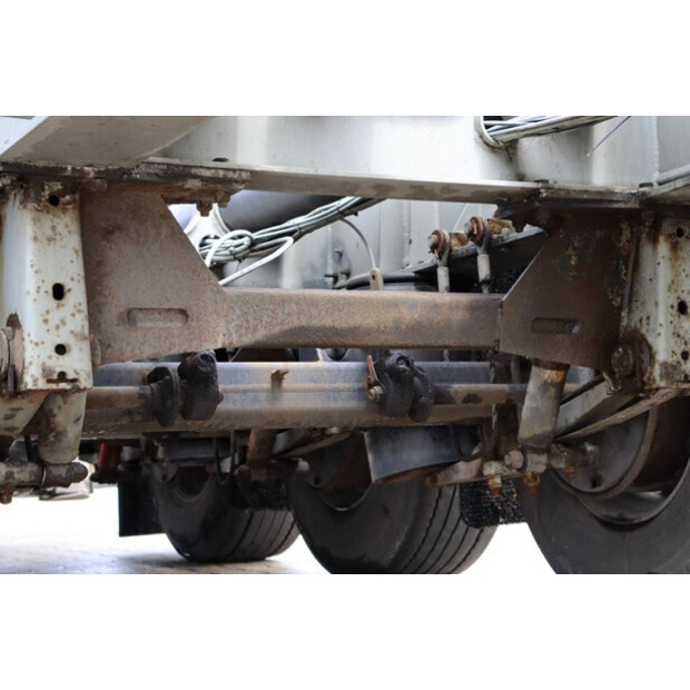 2005 LAG O-3-39-40984881