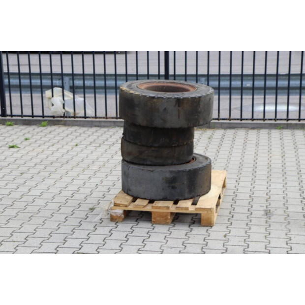 1997 Hyster H4.50XL-40985269