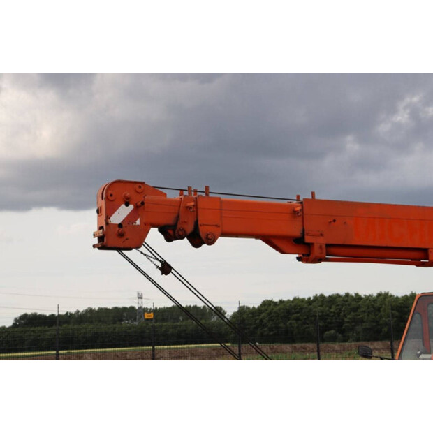 2001 كوماتسو Galion 150 FA-40985342