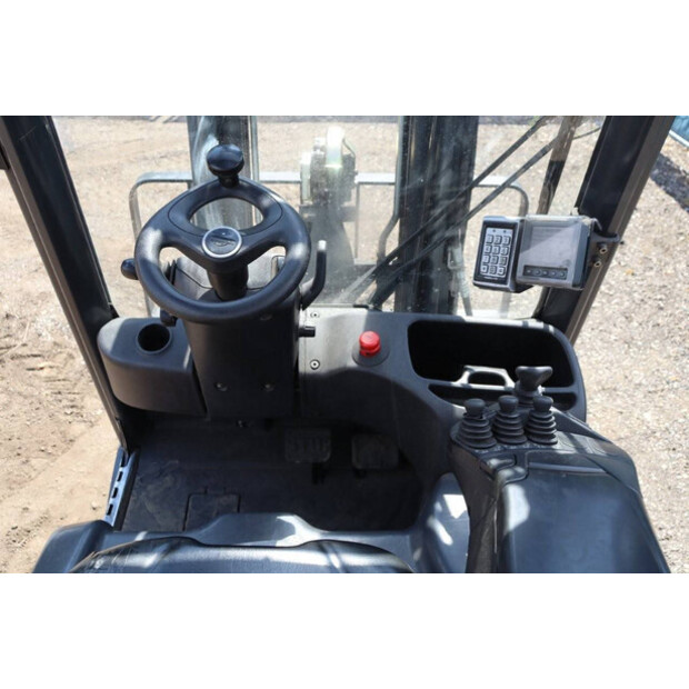 2017 ليندي E16-P02-40986808