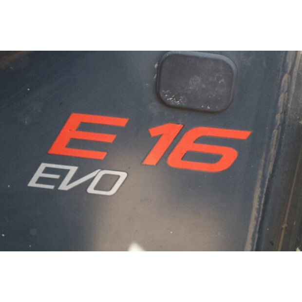 2017 ليندي E16-P02-40986818