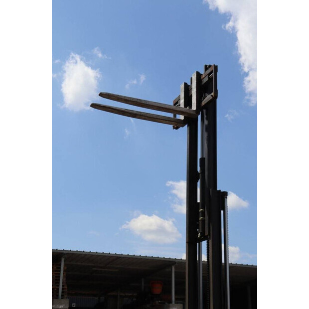 2015 Linde E25L-01-40987016