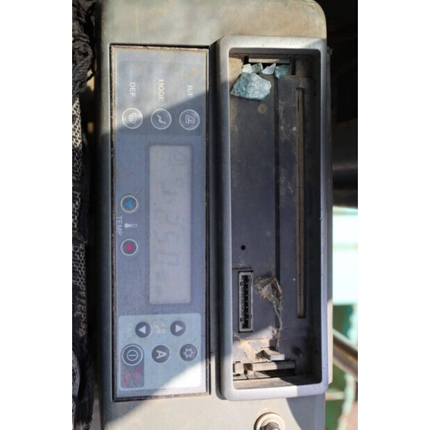2000 كوبيلكو SK235SR-40987165