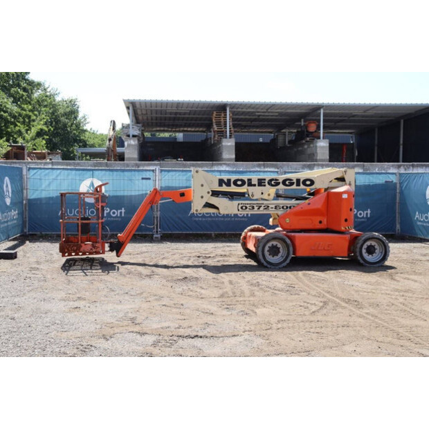 2002 JLG E450AJ-40987215